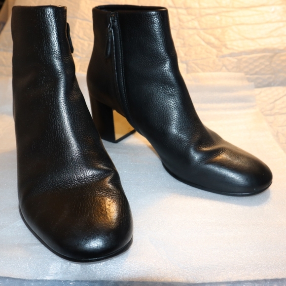 Tory Burch Black Ankle Boots - Picture 4 of 10